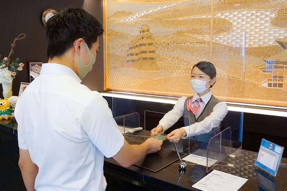 长冈站前酒店 外观 照片